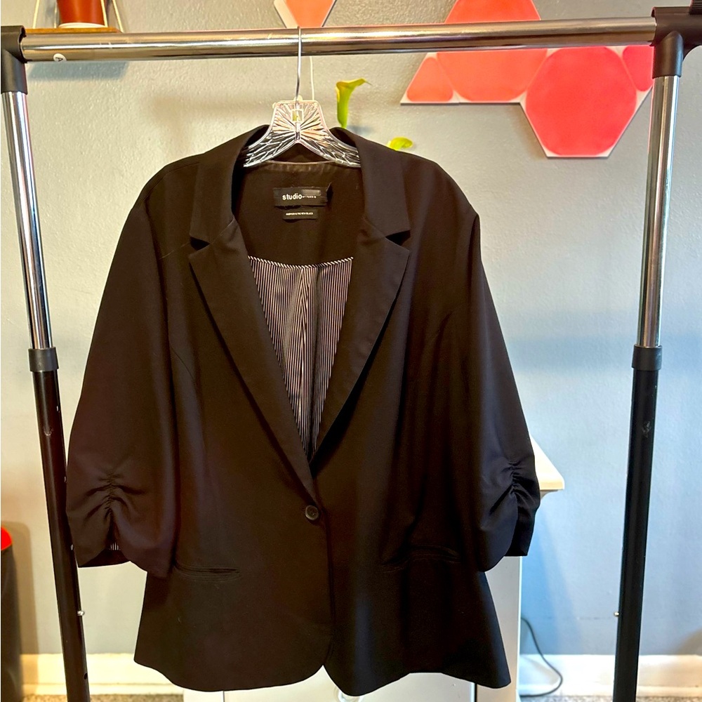 Torrid Plus black blazer size 3 (22)